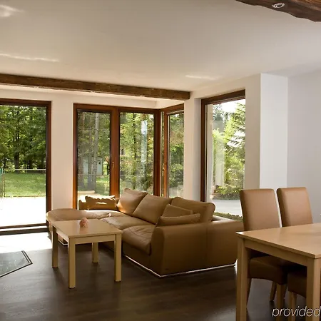 & Aparthotel 3*